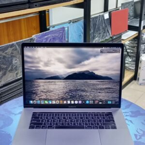 Macbook Pro  Intel Core i7 Processor/ 16GB RAM/512GB SSD/ 4GB Graphics